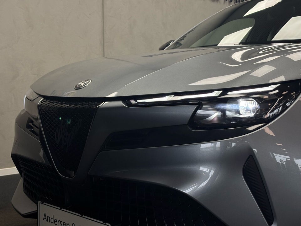 Alfa Romeo Junior Elettrica Core 5d