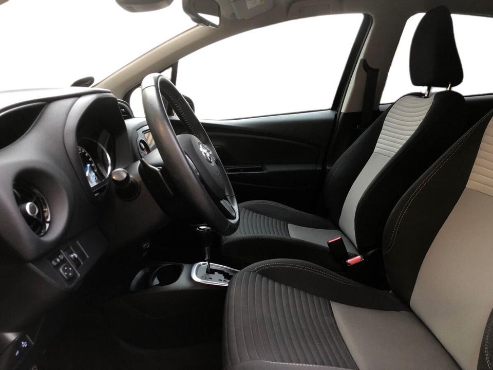 Toyota Yaris 1,5 VVT-iE T3 Smart MDS 5d