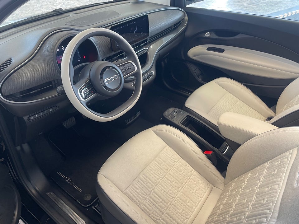 Fiat 500e 42 la Prima Cabrio 2d