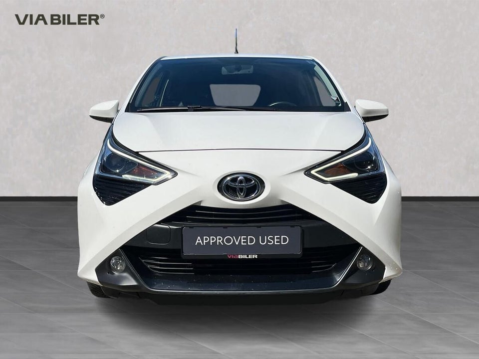 Toyota Aygo 1,0 VVT-i x-press x-shift 5d