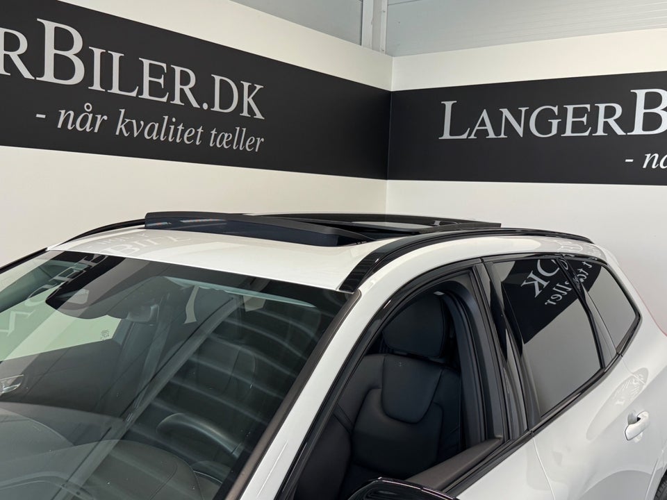 Volvo XC60 2,0 T8 ReCharge Plus Dark aut. AWD 5d