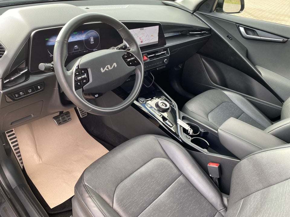 Kia Niro 64 EV Upgrade 5d