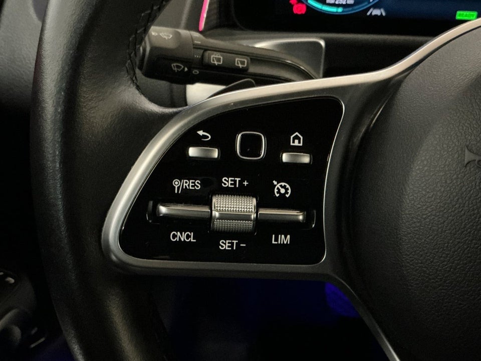 Mercedes EQB250 Progressive 7prs 5d