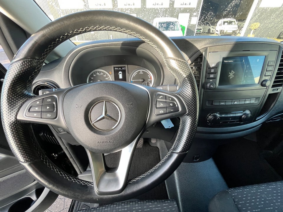 Mercedes eVito 129 Tourer PRO XL Van