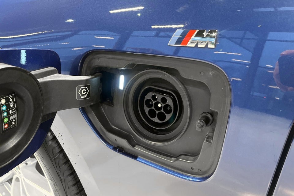 BMW 330e 2,0 M-Sport aut. 4d