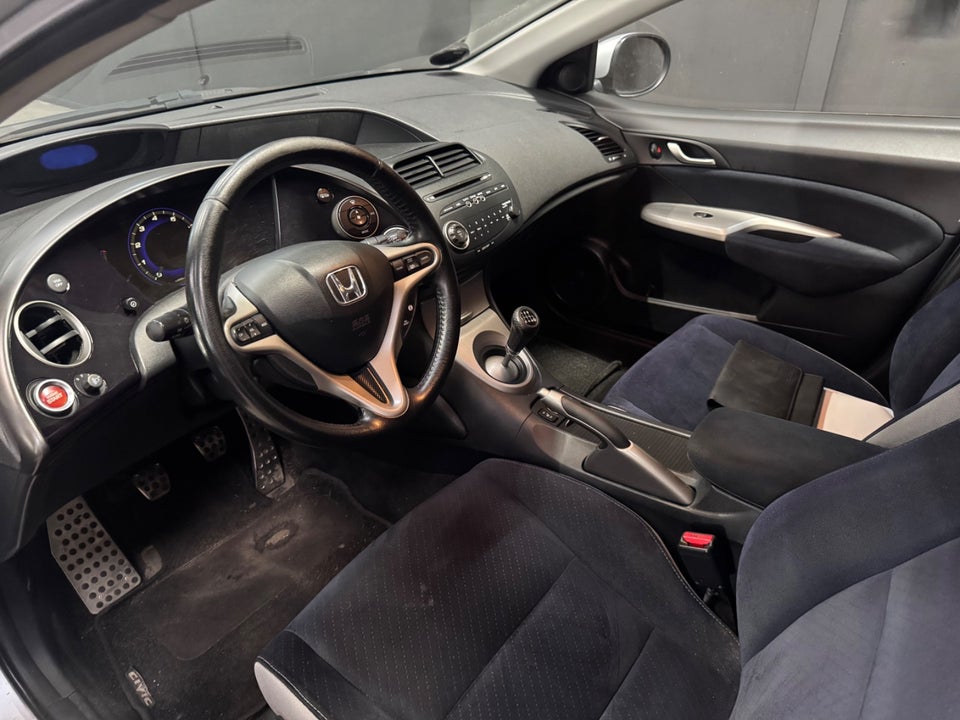 Honda Civic 1,8 Comfort 5d