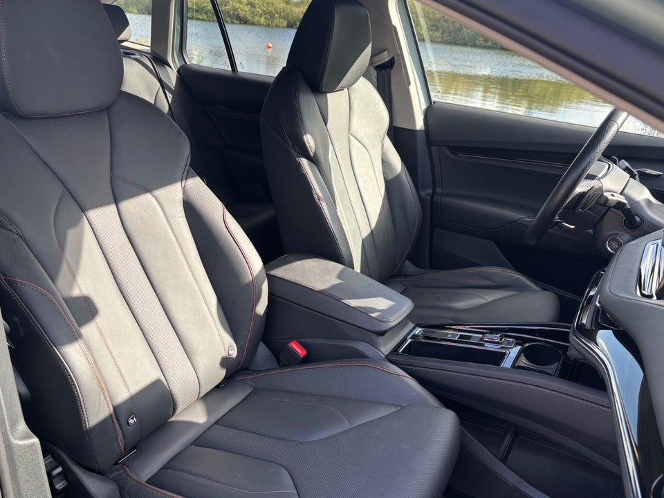 Skoda Enyaq 80 iV Suite 5d