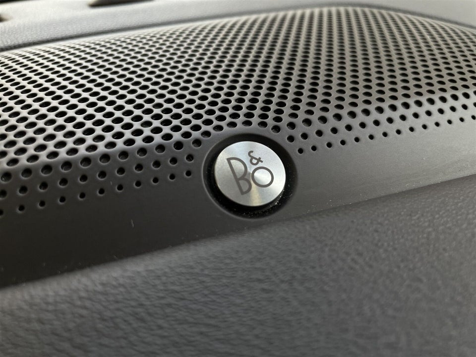 Ford Kuga 2,5 PHEV Vignale CVT 5d