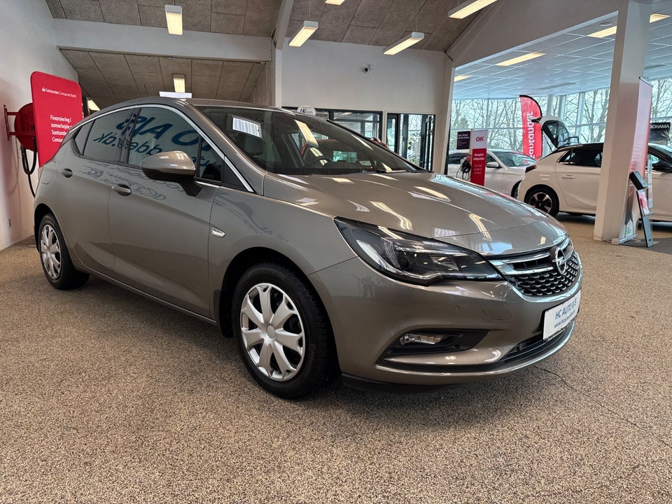 Opel Astra 1,4 T 150 Innovation 5d