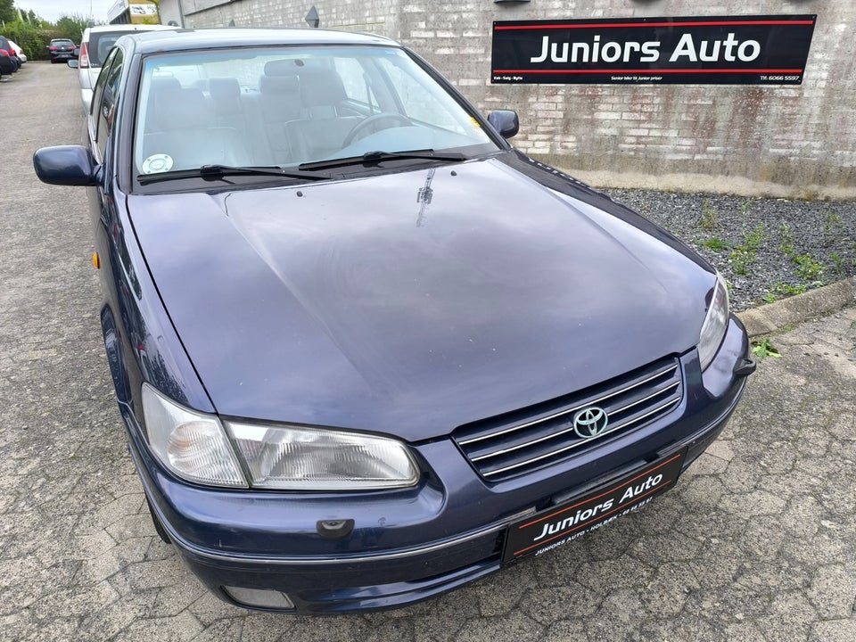 Toyota Camry 3,0 V6 aut. 4d