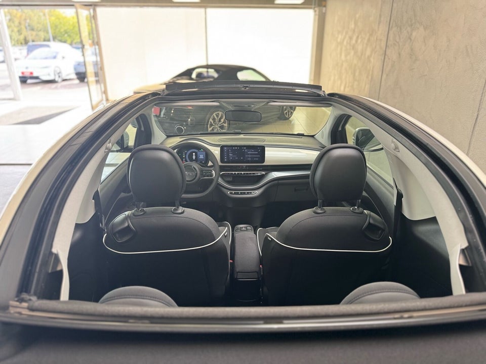 Fiat 500e 42 Icon Pack Cabrio 2d