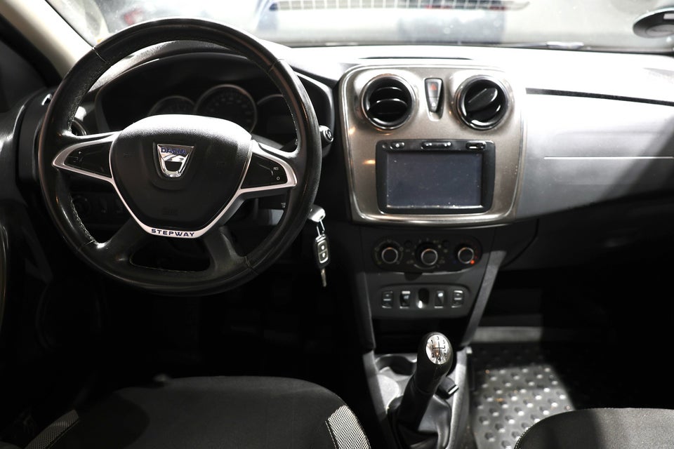 Dacia Logan 0,9 TCe 90 Ambiance MCV 5d