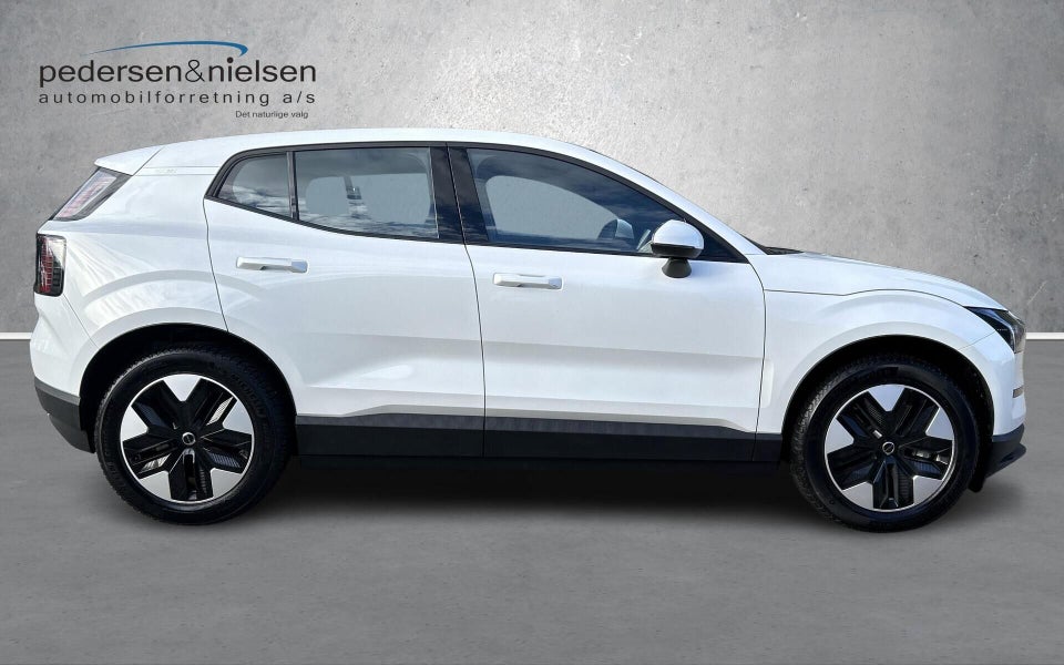 Volvo EX30 Extended Range Core 5d