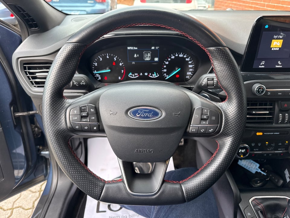 Ford Focus 1,0 EcoBoost ST-Line stc. 5d