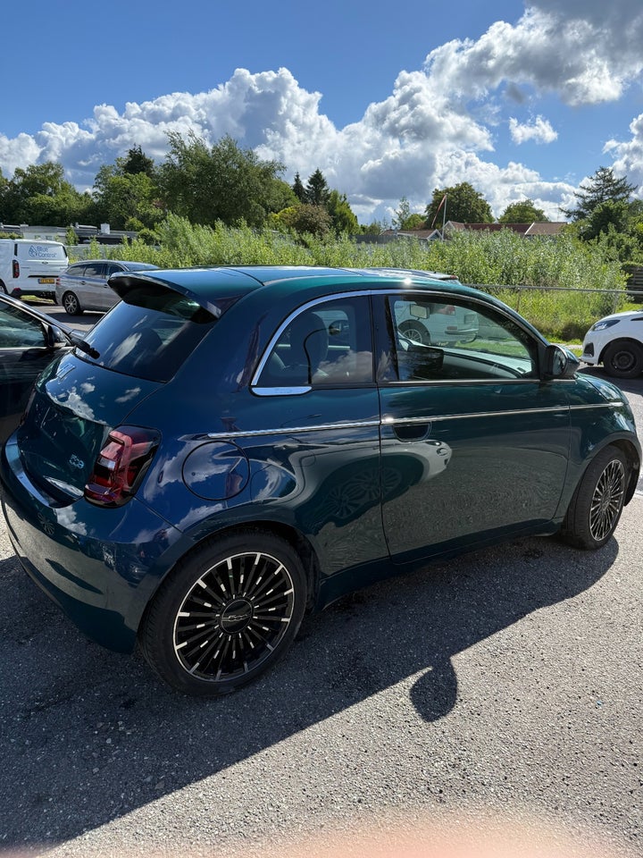 Fiat 500e 42 Icon Sky 3d