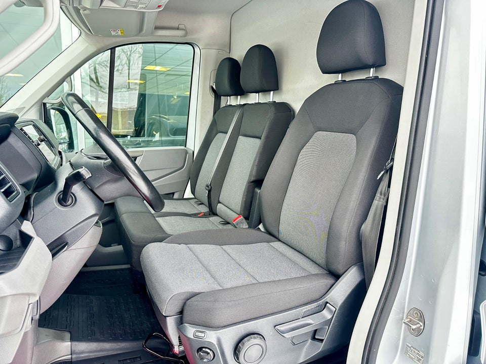 VW Crafter 35 2,0 TDi 177 Kassevogn L3H3 aut.