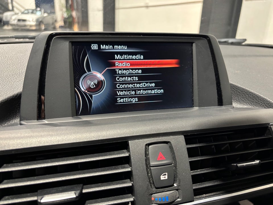 BMW 120i 1,6 aut. 5d