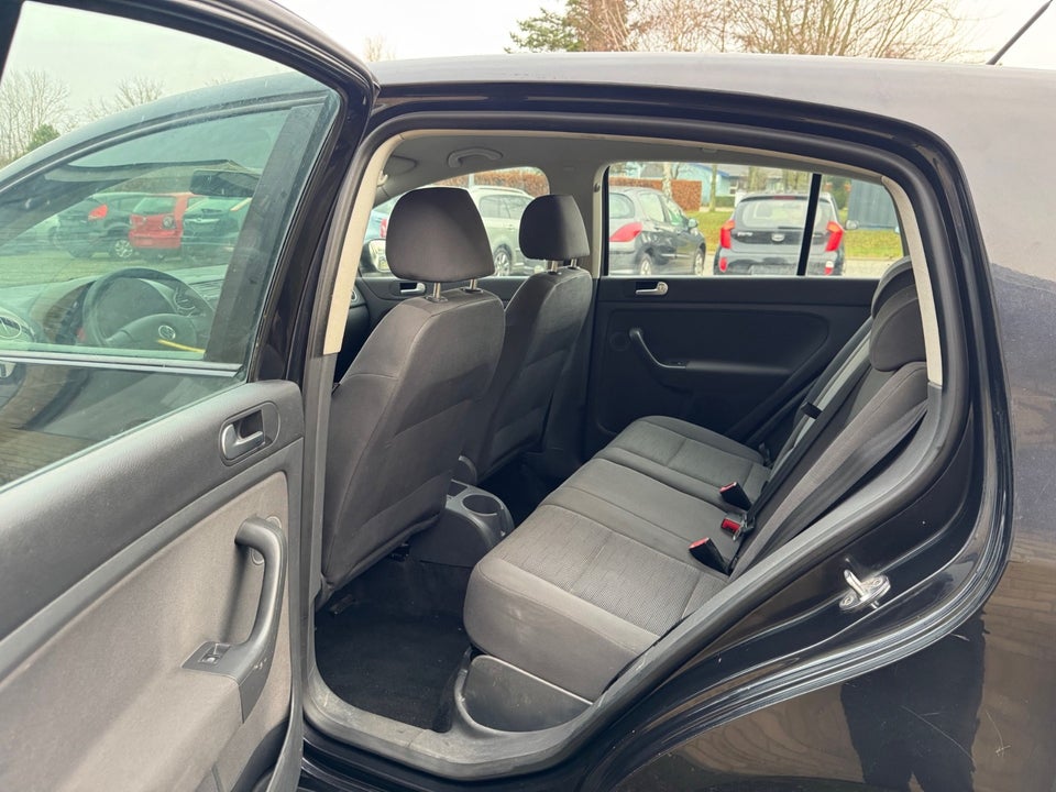 VW Golf Plus 1,6 Trendline 5d