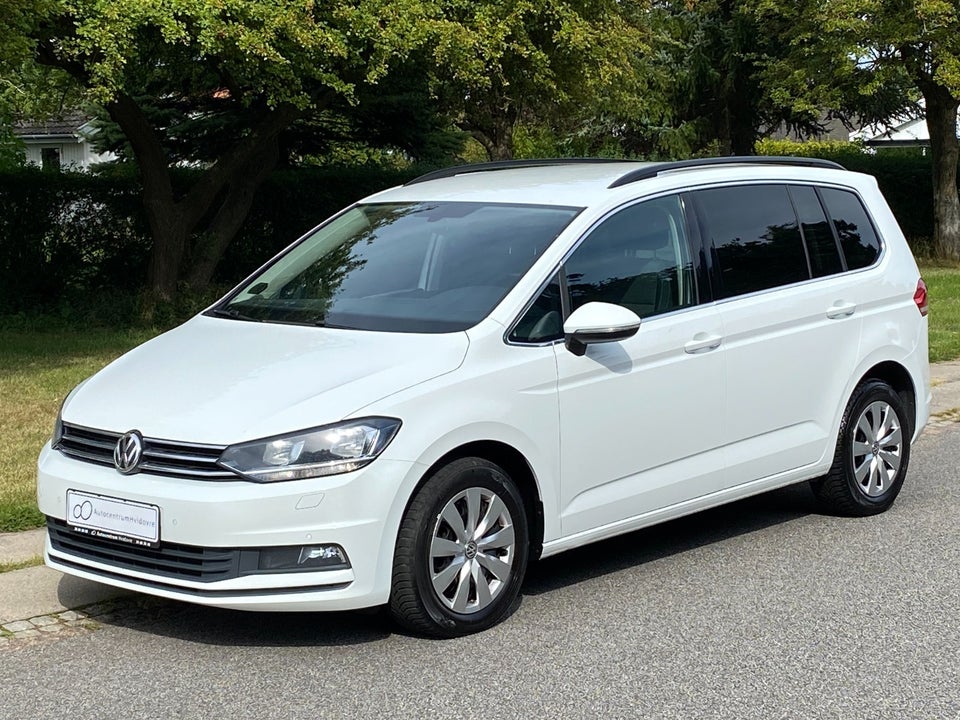 VW Touran 1,6 TDi 115 Trendline DSG Van 5d