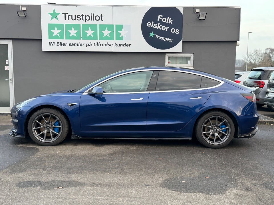 Tesla Model 3 Long Range AWD 4d