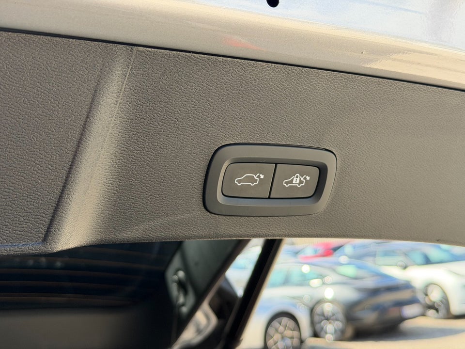 Volvo XC40 ReCharge Plus 5d