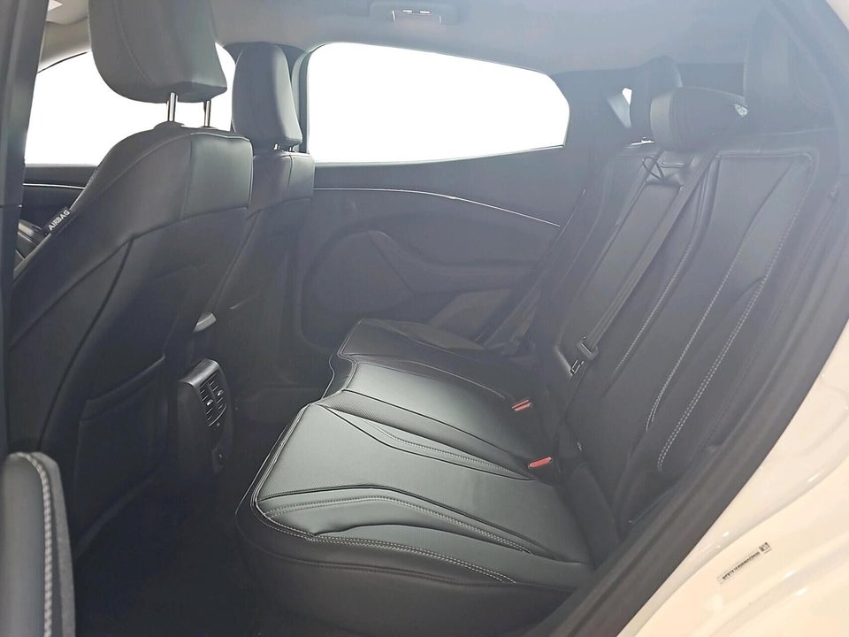 Ford Mustang Mach-E 73 Select Standard Range 5d