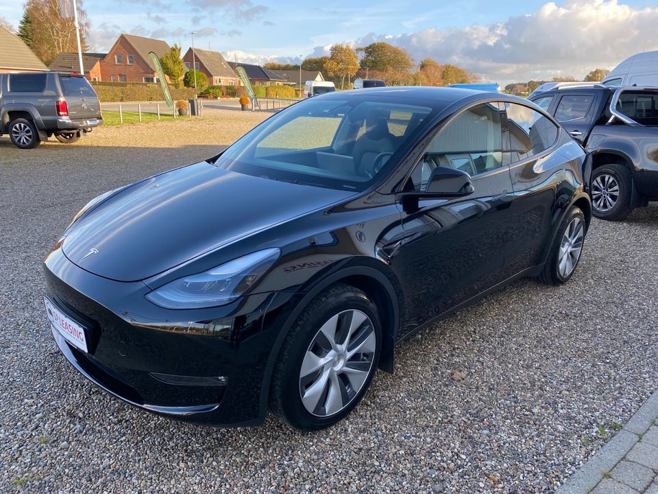 Tesla Model Y Long Range AWD 5d