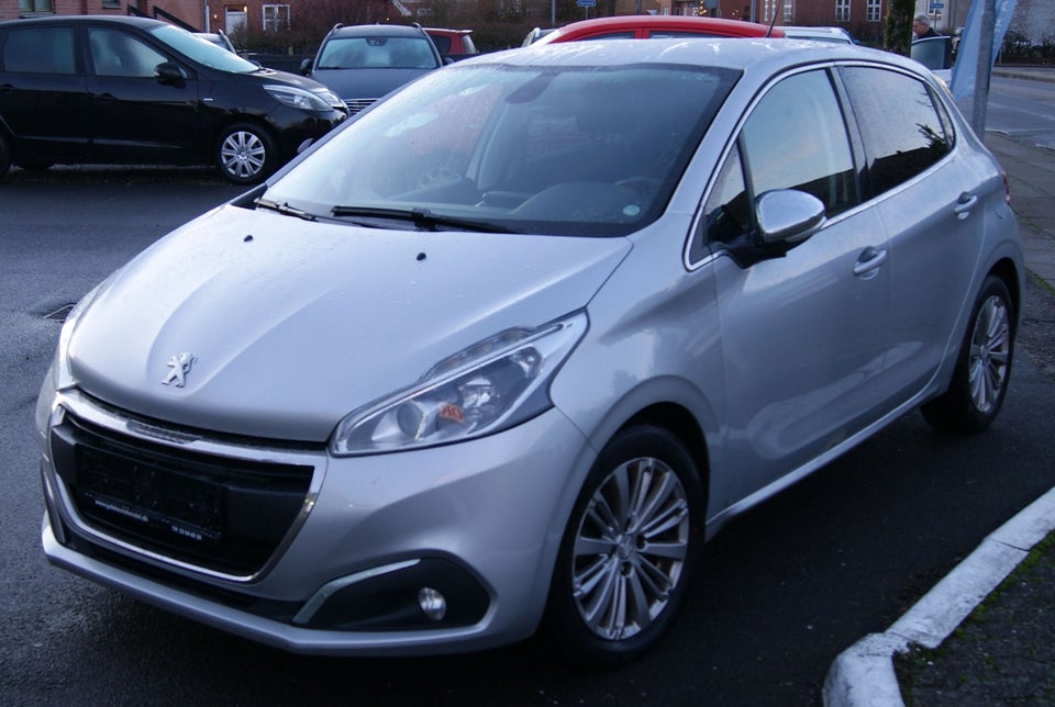 Peugeot 208 1,6 BlueHDi 100 Active 5d