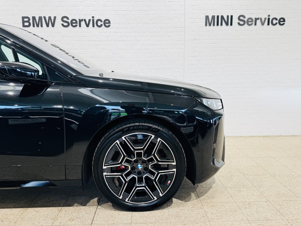 BMW iX xDrive60 M-Sport Pro 5d