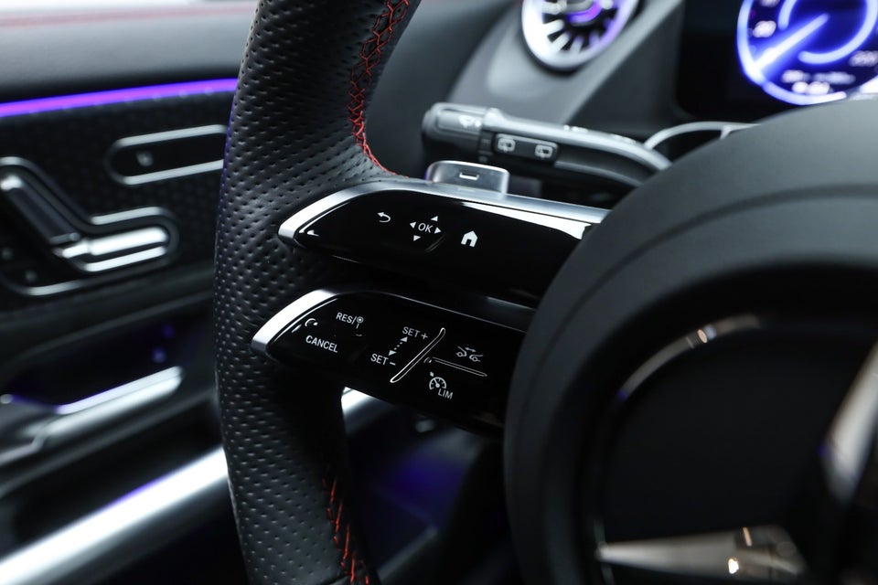 Mercedes EQA350 AMG Advance Plus 4Matic 5d