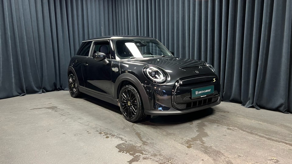 MINI Cooper SE Essential 3d