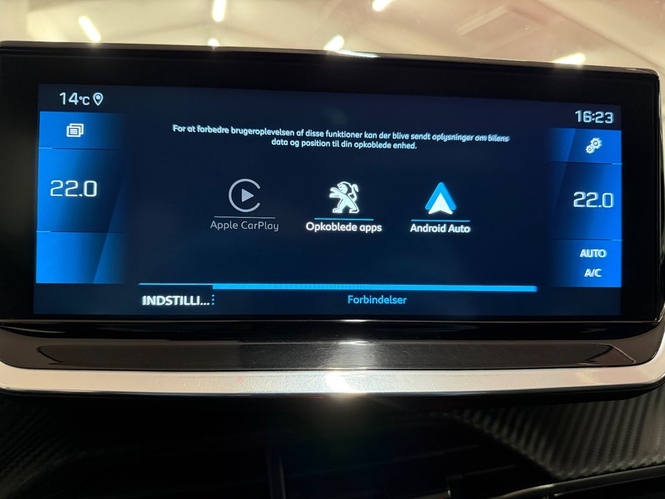 Peugeot 208 1,5 BlueHDi 100 Allure Sky 5d