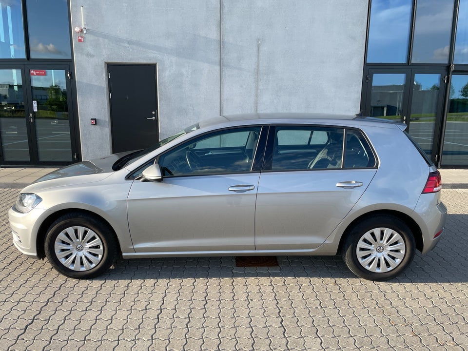 VW Golf VII 1,0 TSi 85 Trendline 5d