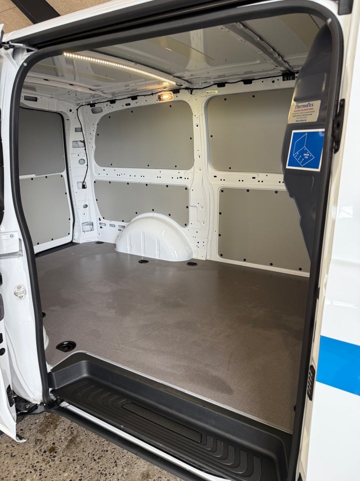 Mercedes Vito 114 2,0 CDi A2 Kassevogn PRO RWD