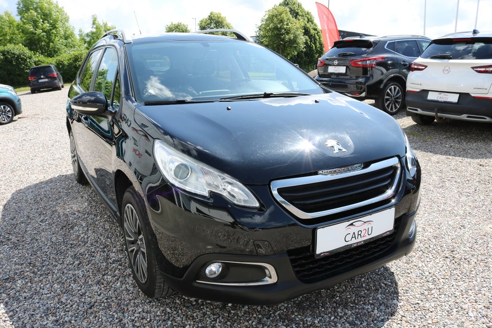 Peugeot 2008 1,2 e-THP 110 Active Sky 5d