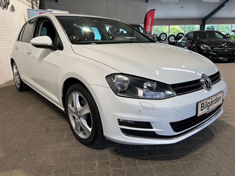 VW Golf VII 2,0 TDi 150 Highline DSG BMT 5d