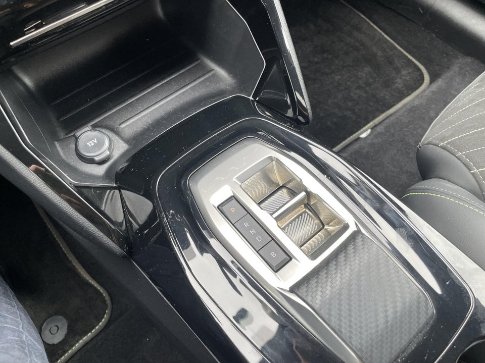 Peugeot e-208 54 GT 5d