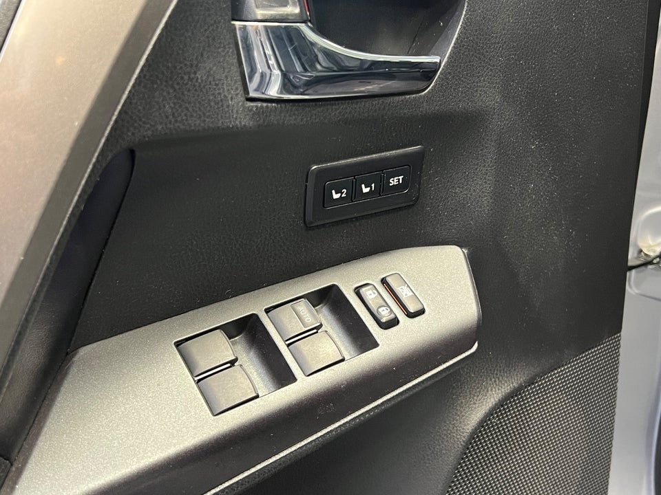 Toyota RAV4 2,0 D-4D T3 5d