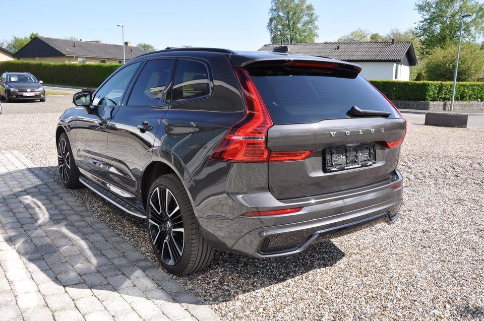 Volvo XC60 2,0 B5 235 R-Design aut. AWD 5d