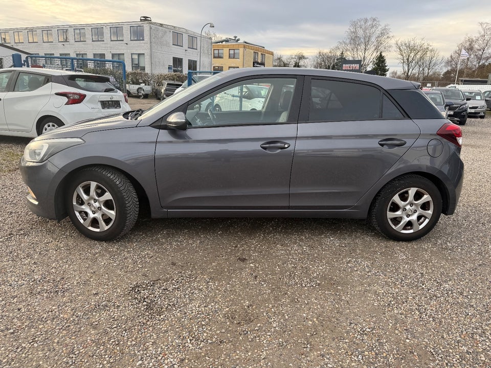 Hyundai i20 1,25 Trend 5d