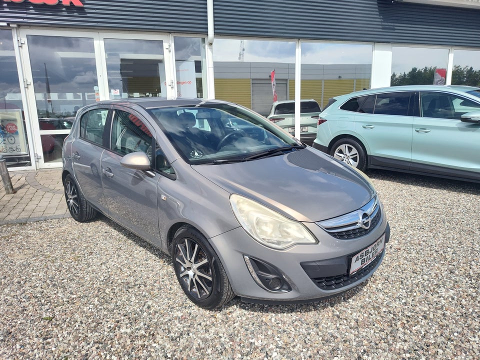 Opel Corsa 1,4 16V Cosmo 5d