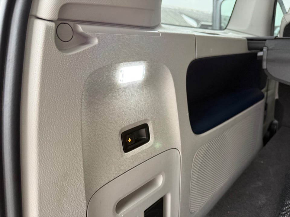 VW ID.Buzz 77 Style 75 Years Edition SWB 5d