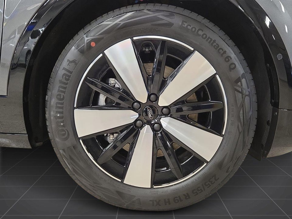 Ford Capri 77 Select Extended Range 5d