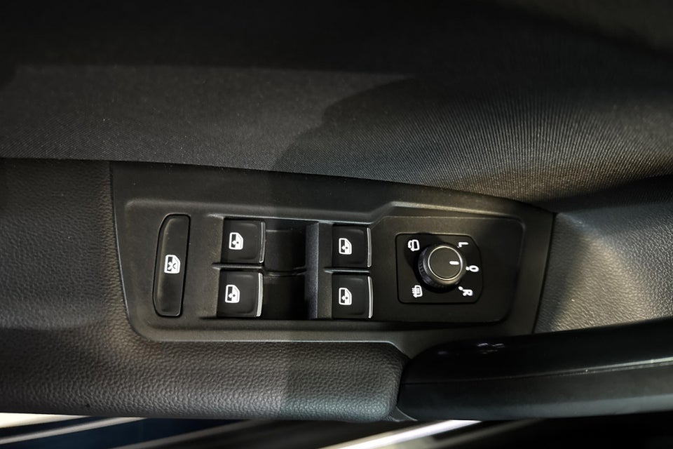 VW Tiguan 1,4 eHybrid Elegance DSG 5d