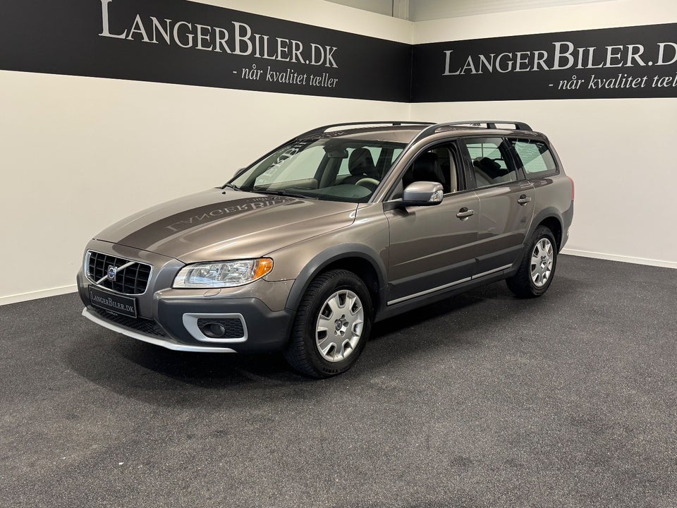 Volvo XC70 2,4 D5 185 Momentum aut. AWD 5d
