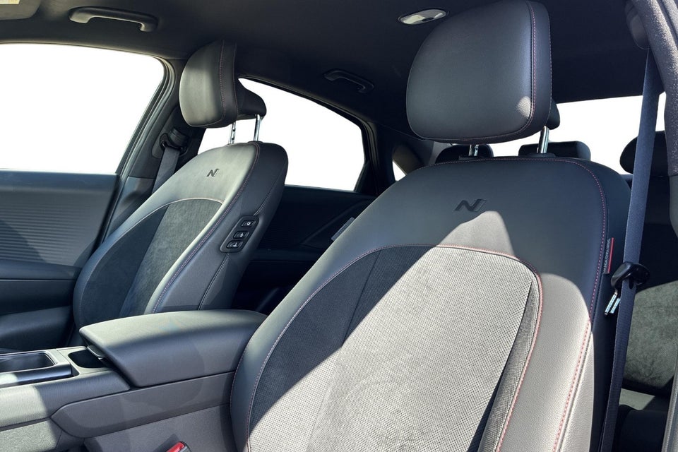 Hyundai Ioniq 6 84 N Line+ 4d