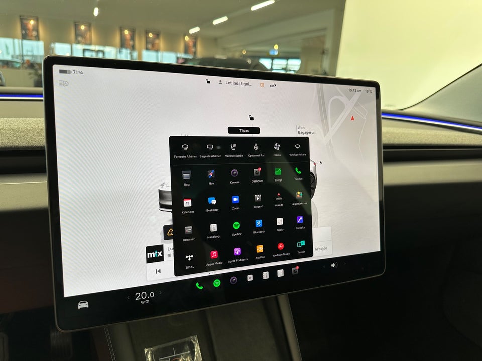 Tesla Model 3 RWD 4d