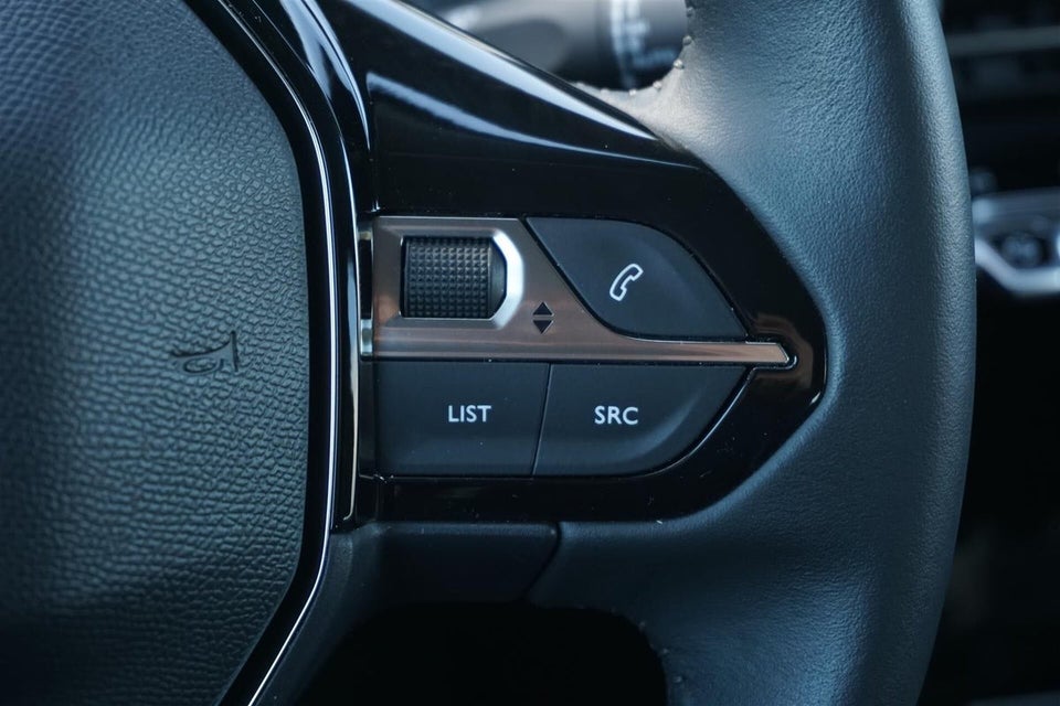 Peugeot 208 1,2 PureTech 100 Supreme Sport 5d