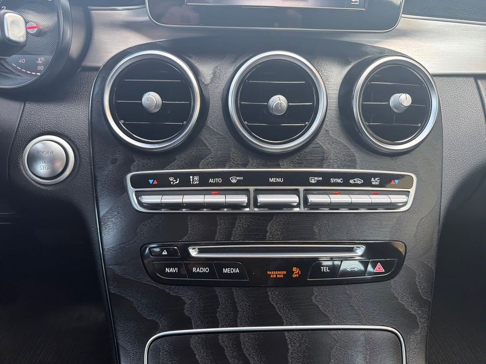 Mercedes C200 2,0 AMG Line stc. aut. 5d