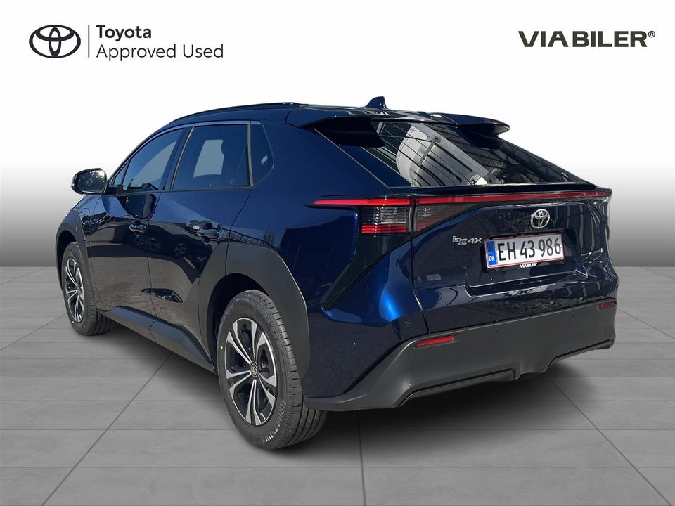 Toyota bZ4X Executive 5d